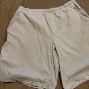 White Men Large Lululemon - Short